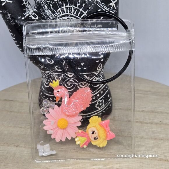 My Pretties Pink Flat Back Charm Version Vinyl Pack Key Chain Charm Dopemine - Picture 1 of 2